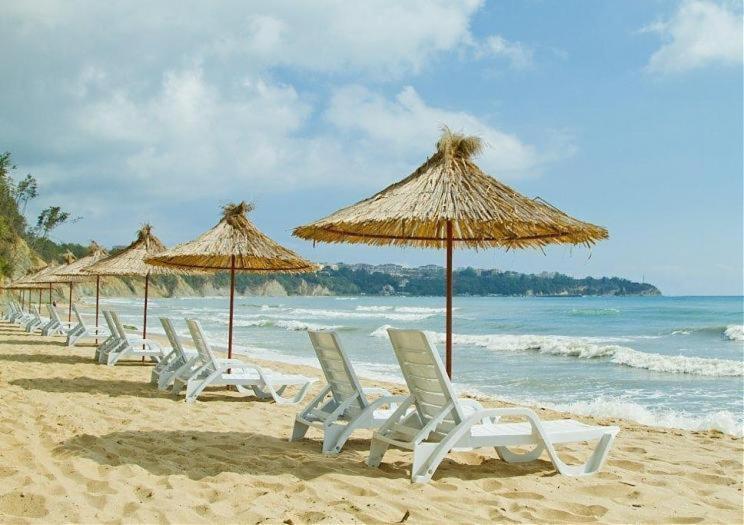 Аппартамент Pines Beach Resort Beala Exterior foto