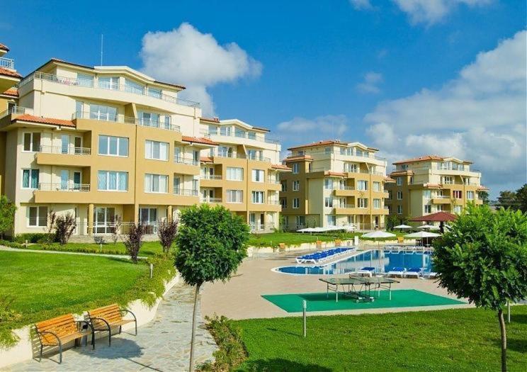 Аппартамент Pines Beach Resort Beala Exterior foto